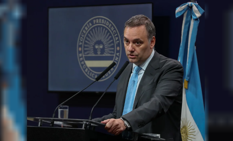 Adorni dijo que no tiene “nada que esconder” y que construyó su patrimonio antes de llegar al Gobierno