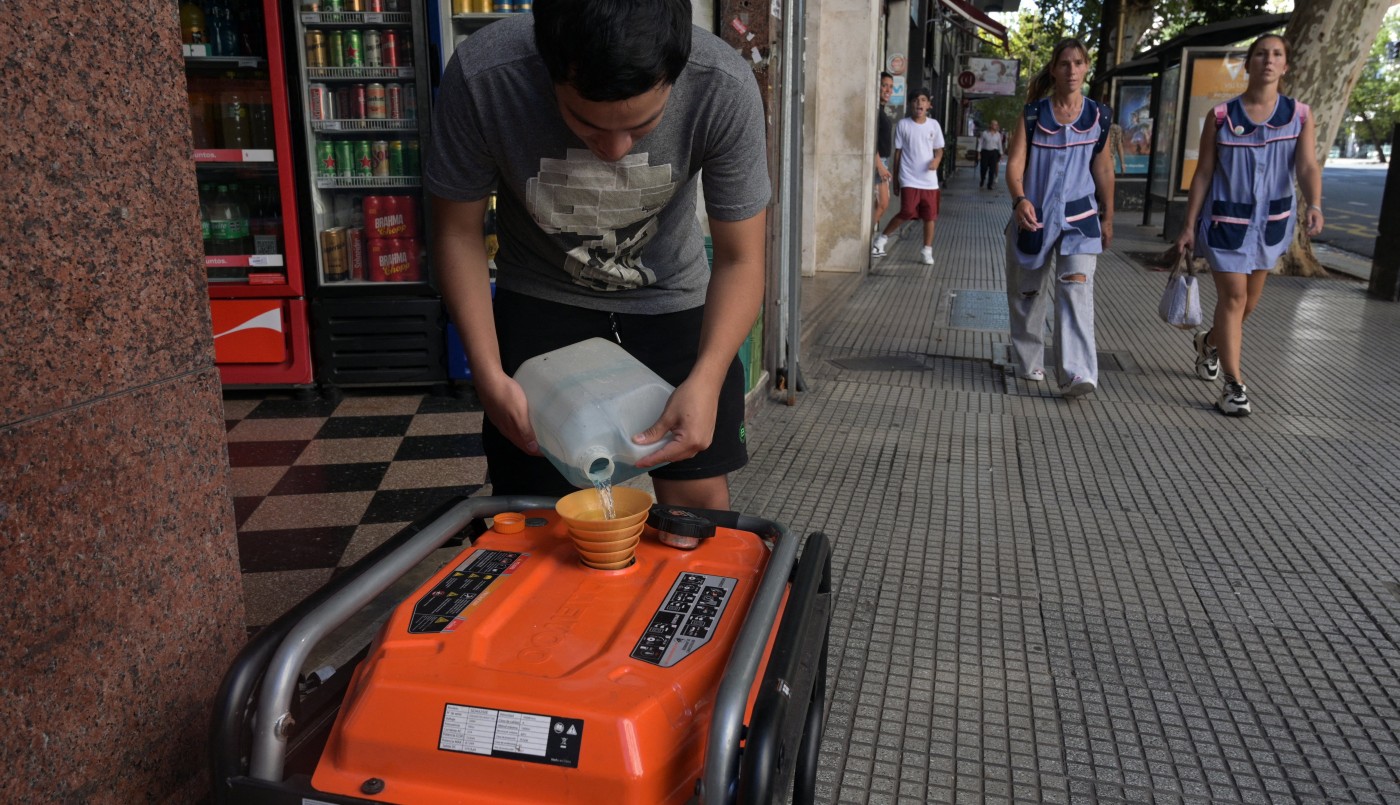 Apagón masivo en el AMBA: reportan cortes de luz en varios barrios en medio de la ola de calor | Actualidad