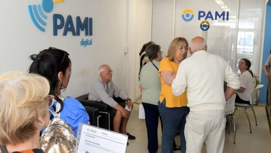 Fallo judicial obliga al PAMI a restituir cobertura total en medicamentos: "Los farmacéuticos sabemos muy bien que después no se cumple" | Política