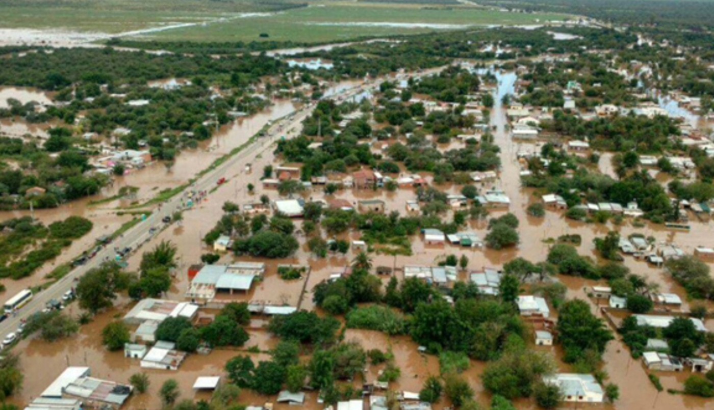 Tucumán: familias atrapadas por el agua piden ser rescatadas tras un fuerte temporal | Actualidad