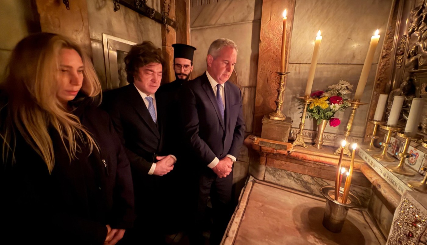 A un año de la muerte del papa Francisco, Milei le rindió homenaje en el Santo Sepulcro | Política