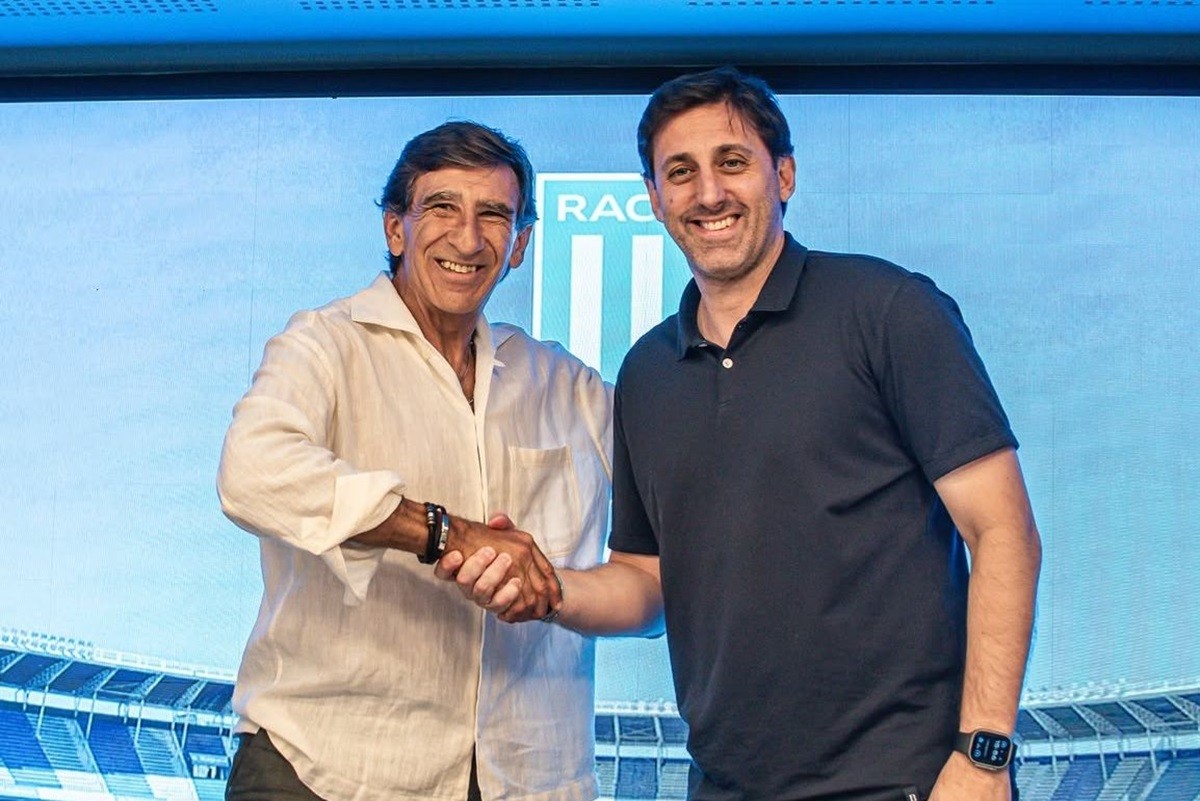 Milito dijo que el plantel de Racing “necesita un cambio de aire” | Deportes