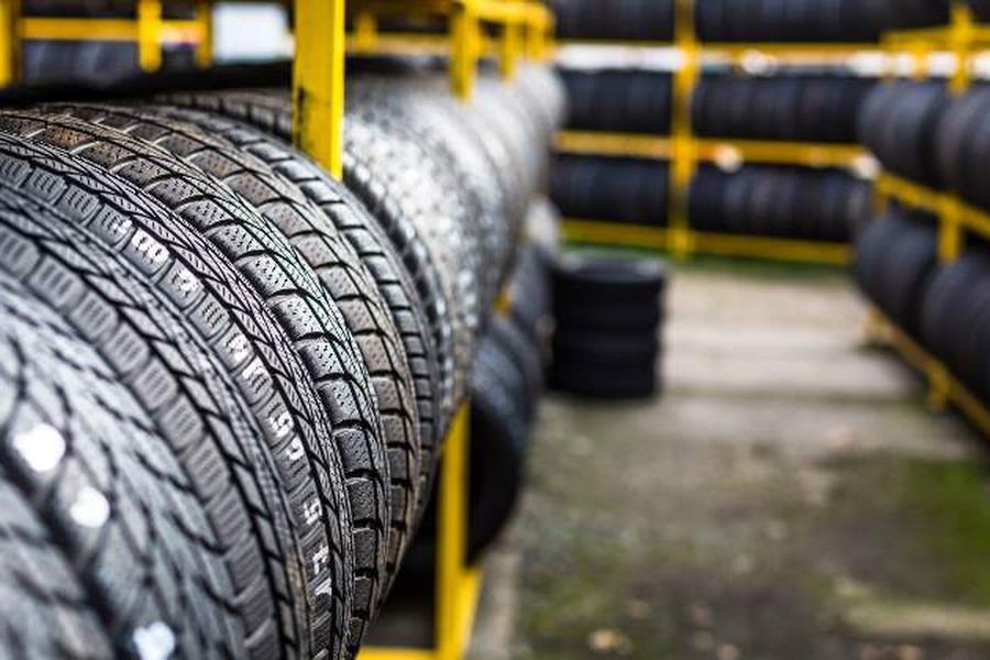 Pirelli suspende su producción por la caída de ventas | Economía
