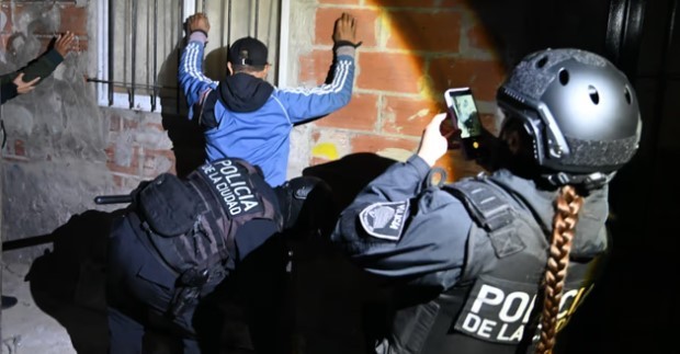Veinte detenidos en megaoperativo de la Ciudad en villas y barrios populares | Actualidad