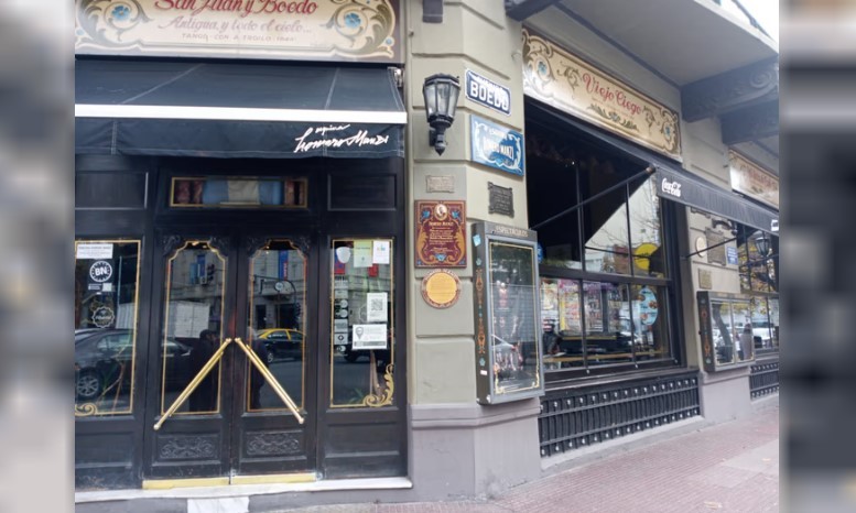 El Homero Manzi, icónico bar de Buenos Aires, enfrenta un juicio laboral de 220 millones de pesos y advierte que podría cerrar | Actualidad