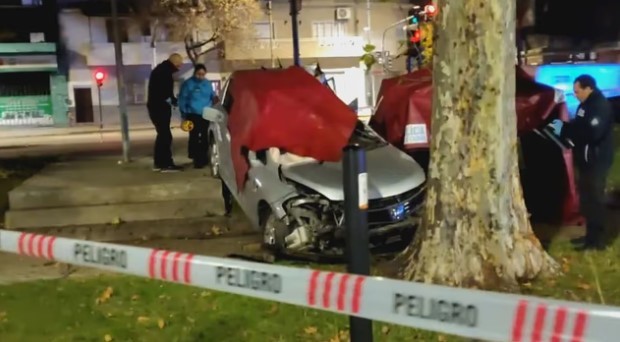 Villa Luro: una mujer murió tras chocar su auto contra un árbol | Actualidad