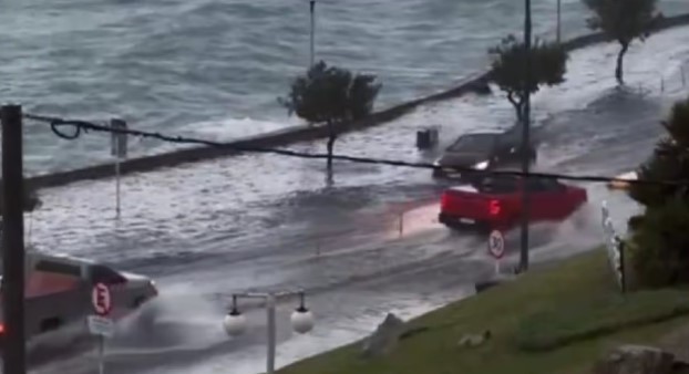 Mar del Plata bajo alerta por lluvias y fuertes vientos: suspenden las clases este viernes | Actualidad