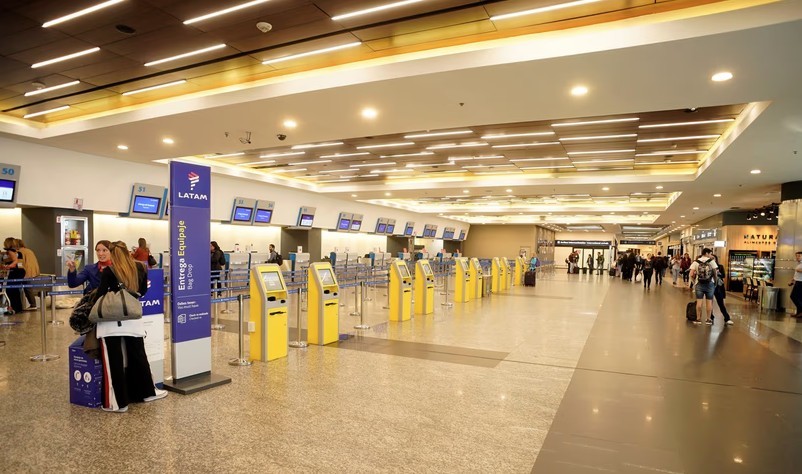 Una pasajera fue detenida en Aeroparque tras negarse a pagar un recargo por equipaje | Actualidad