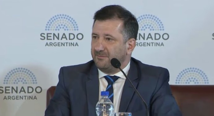 Comienza el juicio contra el exsenador Kueider por contrabando de divisas | Política