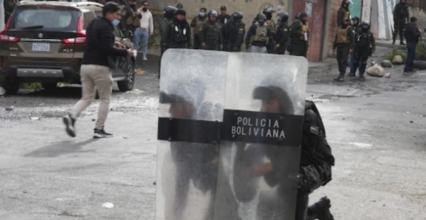 Bolivia: choques entre manifestantes y policías en el centro de La Paz | Internacionales