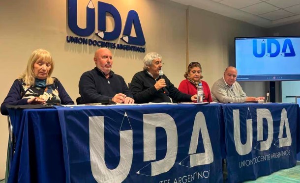 El principal sindicato docente de la CGT se declaró en estado de alerta y movilización | Política