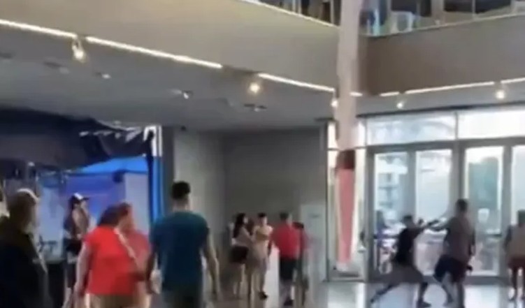 Escándalo en el Museo del Mar: se cruzó a su ex novia con su nueva pareja y se agarraron a trompadas | Actualidad