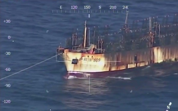 Capturaron un buque chino que había pescado más de 600 toneladas de calamar en Mar Argentino | Actualidad