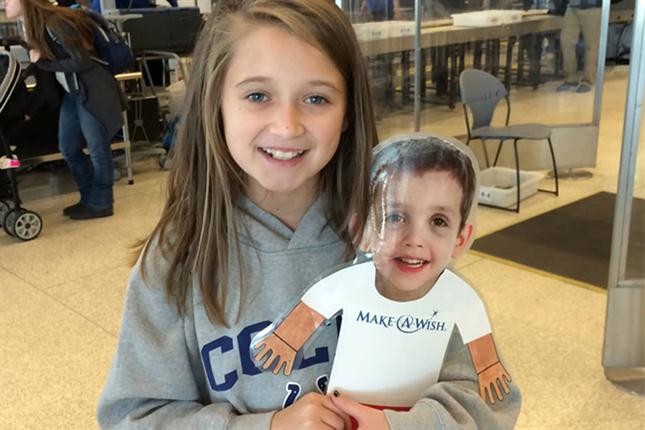 Un nene con una enfermedad genética se ganó un viaje a Disney y se lo regaló a su mejor amiga | Internacionales