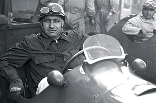 Exhumarán el cuerpo de Juan Manuel Fangio para extraerle ADN en el marco de una causa de filiación | Deportes