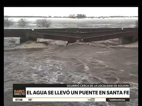 El agua arrastró un puente en Santa Fe | Actualidad