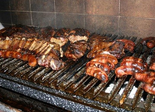 Insólito: iban a cenar, pero les robaron el asado | Curiosidades