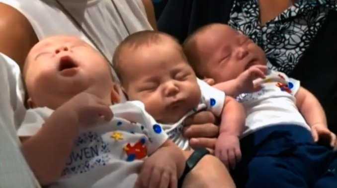 La historia de la mujer que dio a luz trillizos idénticos | Curiosidades