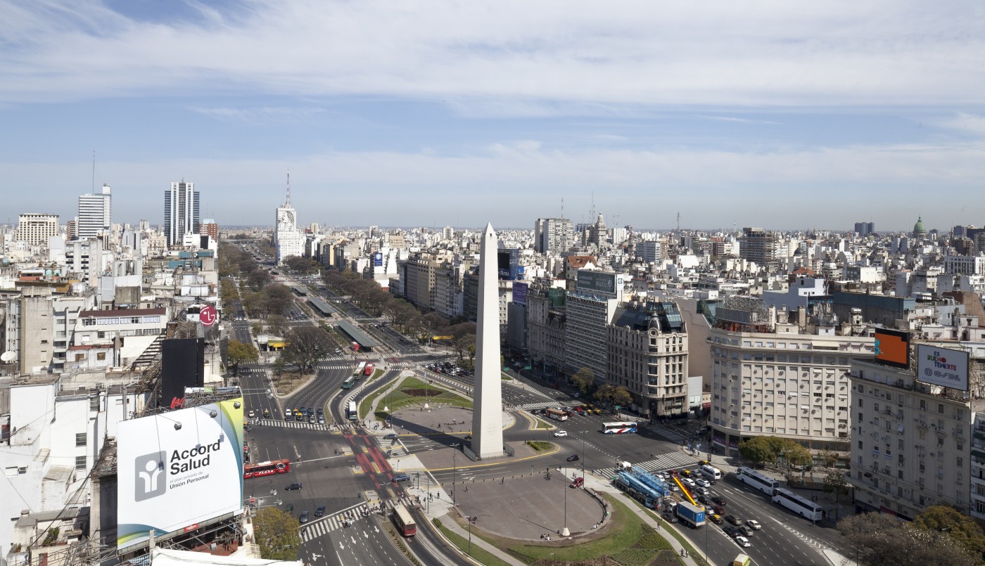Paso a paso: cómo fue el proceso para hacer “desaparecer” la punta del Obelisco | Actualidad
