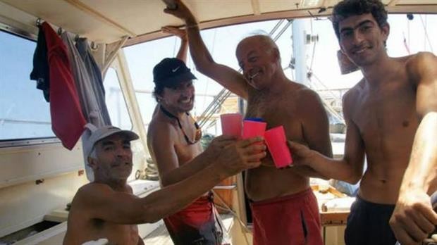 Buscan a tres argentinos que se perdieron en un velero en el Triángulo de las Bermudas | Actualidad