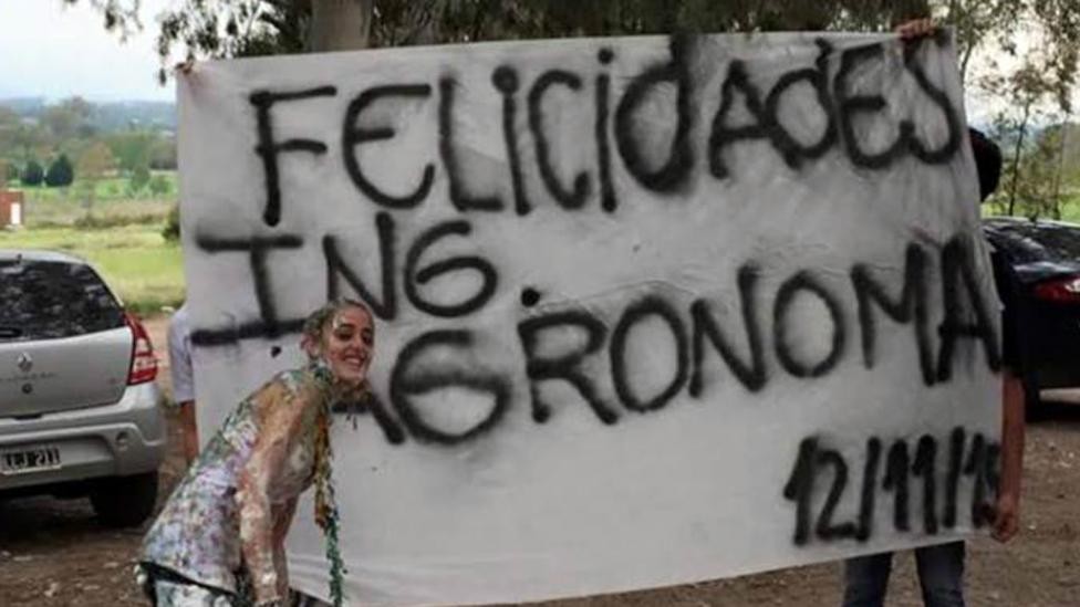 Se recibió la chica a la que le habían robado la tesis | Actualidad