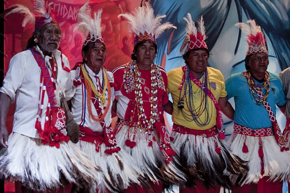 Despidieron al titular del Instituto Indígena de Paraguay por patear a una aborigen | Internacionales