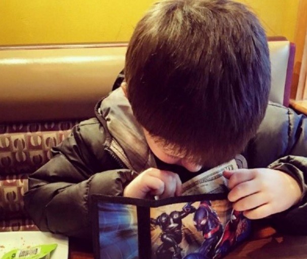 El regalo que de un nene de 6 años a su mamá que fue víctima de abusos | Curiosidades