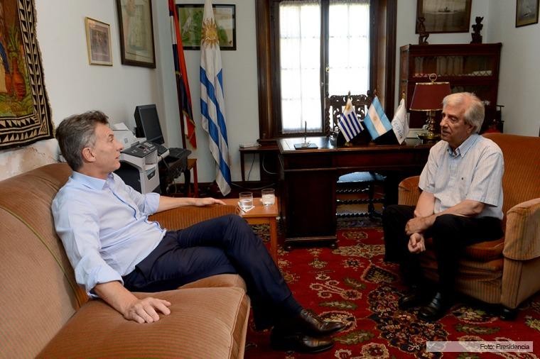 Macri y Tabaré Vázquez acordaron la candidatura para el Mundial 2030 | Deportes