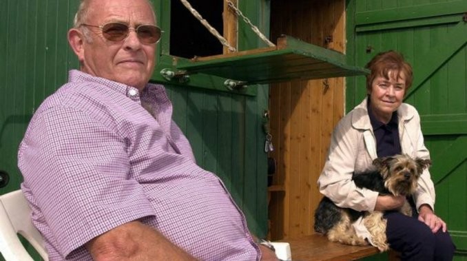 La historia de la mujer que se dejó morir al lado del cadáver de su marido | Curiosidades