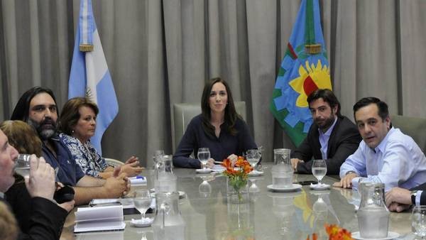 Docentes rechazaron aumento de 24,1% en tres cuotas que ofreció el gobierno bonaerense | Política