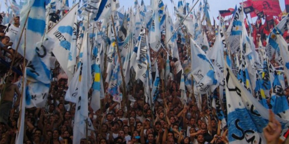 El kirchnerismo prepara una movilización para recibir a CFK | Política