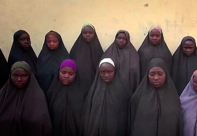 Un video de Boko Haram muestra vivas a varias de las niñas secuestradas | Internacionales