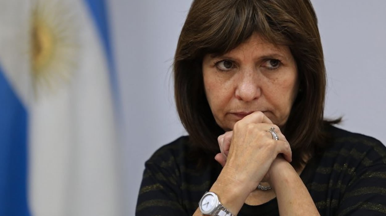 Bullrich justificó despidos en Educación por la "sobredimensión" de personal | Política