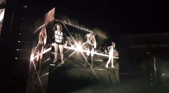 Estas dos chicas subieron a bailar con Beyoncé y la rompieron | Espectáculos