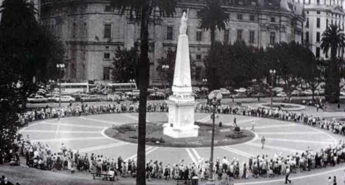Se cumplen 39 años de la primera ronda de las Madres en la Plaza de Mayo | Actualidad