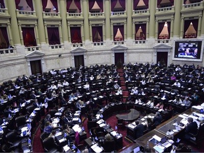 El FPV cuenta los votos para intentar la sesión especial sobre la ley antidespidos | Política