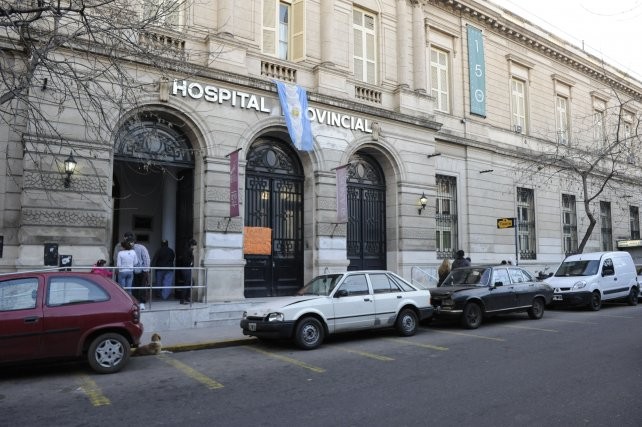 Dos alumnos resultaron heridos de arma blanca en una pelea frente a una escuela | Actualidad