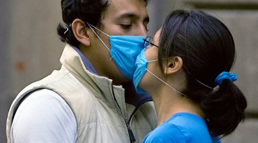 Gripe A: Recomiendan "vacunarse más y besarse menos" | Actualidad