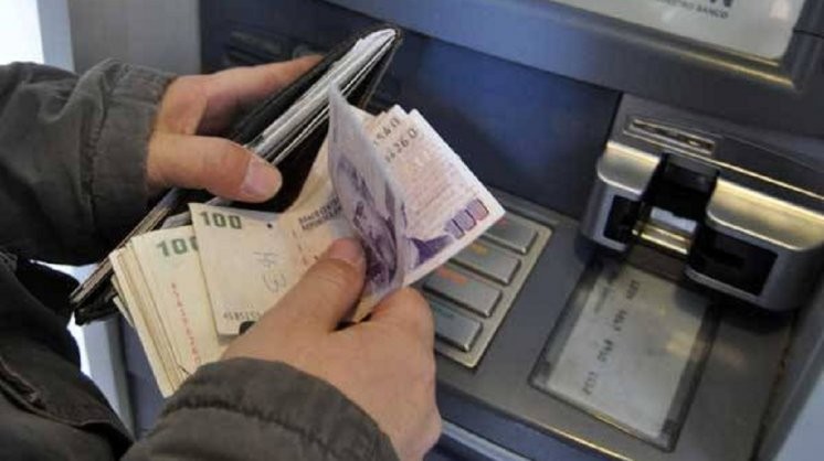 Aguinaldo: la AFIP informó que se retendrá Ganancias hasta que se modifique la ley | Política