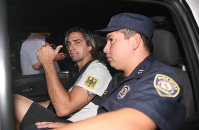 Paraguay:  Exjugador del Cerro Porteño condenado a 3 años de cárcel por agredir a hincha | Deportes