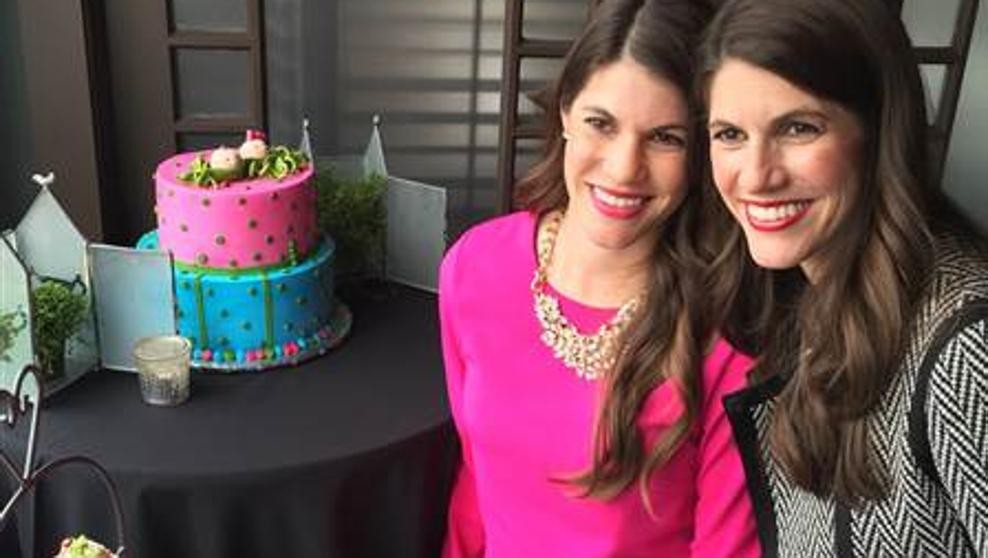 Gemelas idénticas dieron a luz el mismo día y a la misma hora en distintas ciudades | Curiosidades