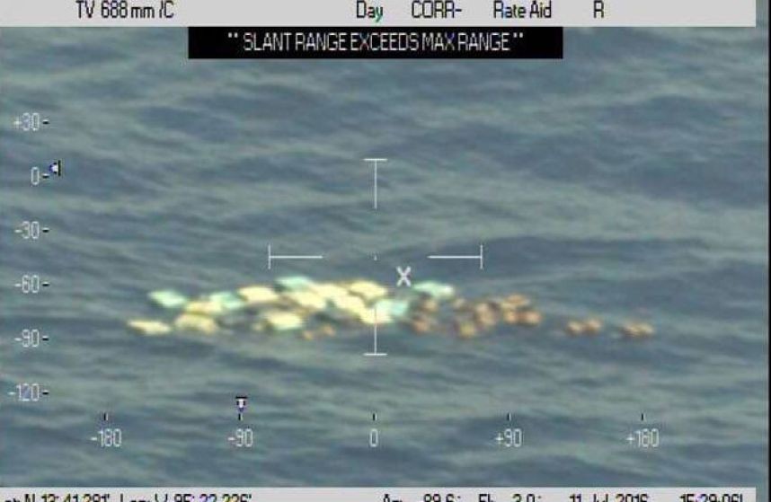 La Marina mexicana encuentra casi una tonelada de cocaína flotando en altamar | Internacionales