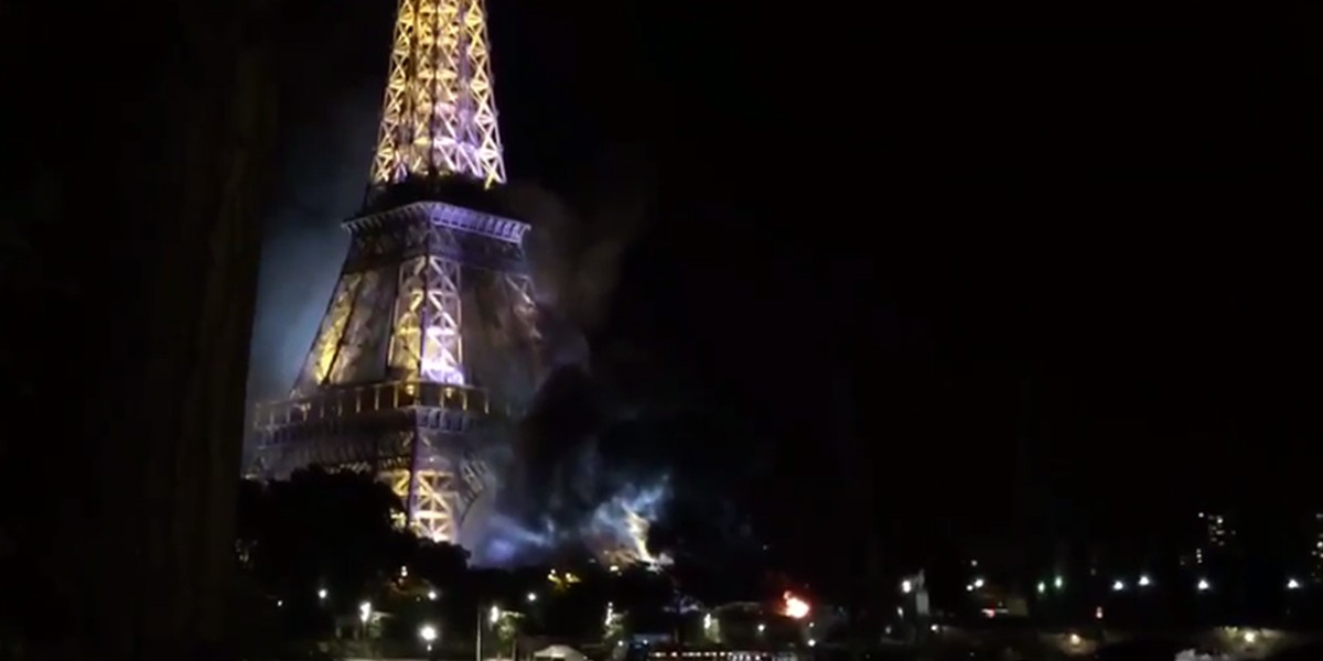 Reportan un incendio en la base de la Torre Eiffel | Internacionales