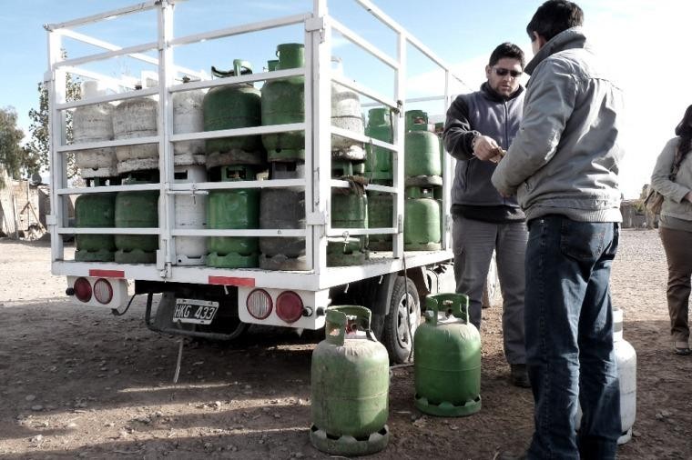 Fijan los nuevos precios para garrafas de gas para uso doméstico | Política