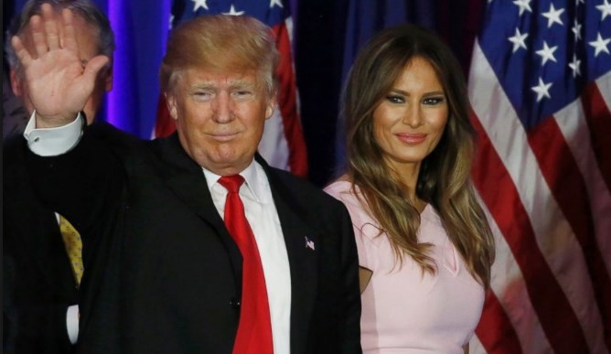 Publican fotos inéditas de Melania Trump al desnudo | Internacionales