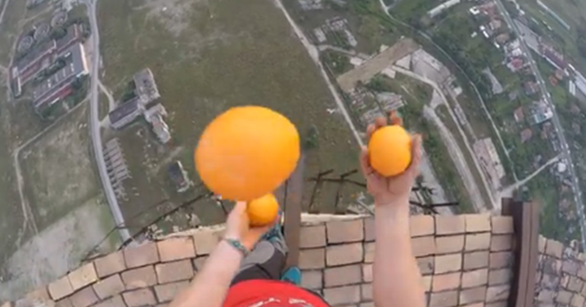 El hombre que hace malabares a 250 metros de altura | Curiosidades