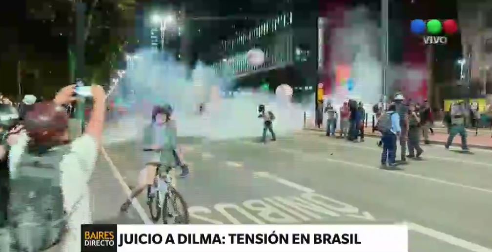 Dispersan con gases protesta contra la destitución de Rousseff | Internacionales