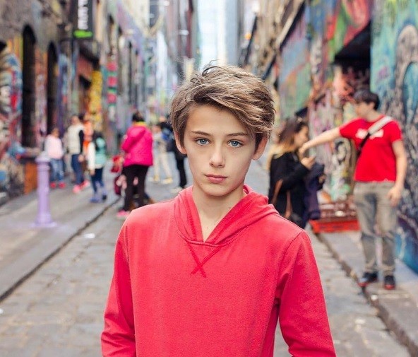 El niño más lindo del mundo tiene 12 años, es australiano y millones de seguidores | Redes