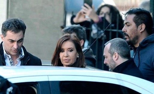 Piden otra vez la indagatoria de Cristina Kirchner por el manejo de la obra pública | Política