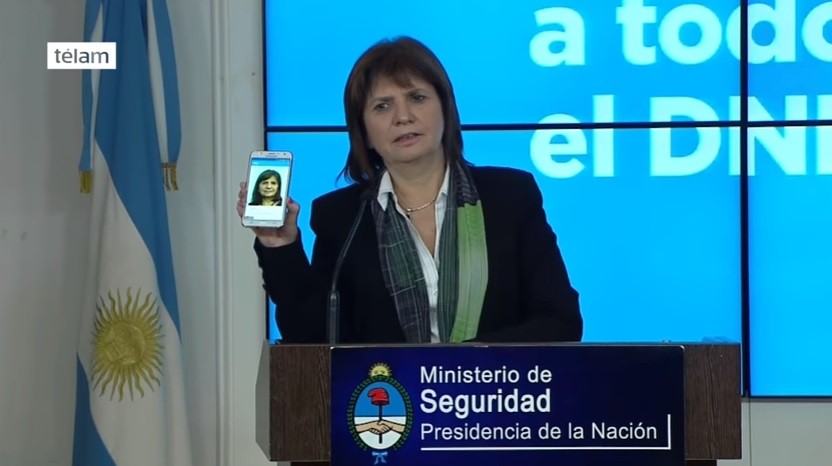 Patricia Bullrich anunció medidas para terminar con los barrabrava en los estadios | Política